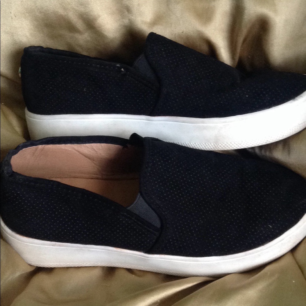 Black platform shoes